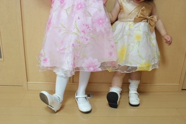 ゲスト向け 気になる荷物問題 子連れで結婚式に参加 どんなカバンにしたらいいの Strawberry