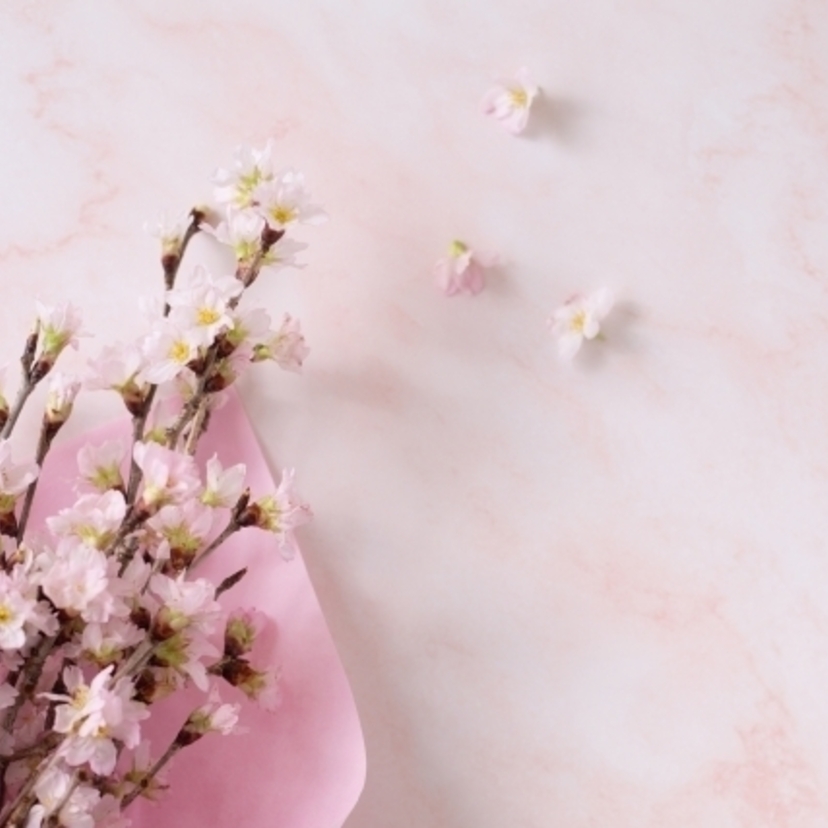 春を感じられる桜ブーケが可愛すぎる♡花嫁姿をより引き立ててくれる爽やかさが素敵♪♪