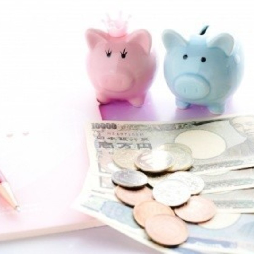 結婚式費用の支払いタイミングっていつ？予約金～最終支払いまでの流れを解説！