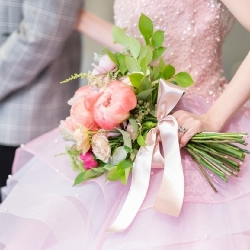 目指すはディズニープリンセス♡♡花嫁を華やかにするウエディングブーケの色・花材・世界観をしっかりチェック◎
