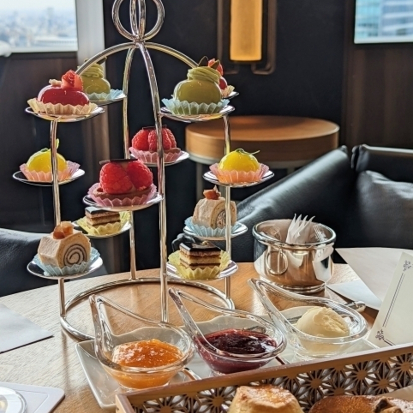 式場探し＝ブライダルフェアだけじゃない！アフタヌーンティーで雰囲気を体験しよう♡