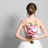 肩がいかつい！？肩を華奢にする方法ドレスがもっと似合う私になるために