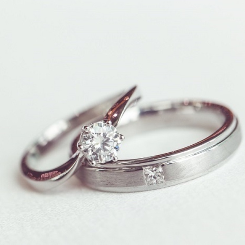 薬指でキラキラ輝くマリッジリング♡結婚指輪のおすすめブランドや平均予算をご紹介＊